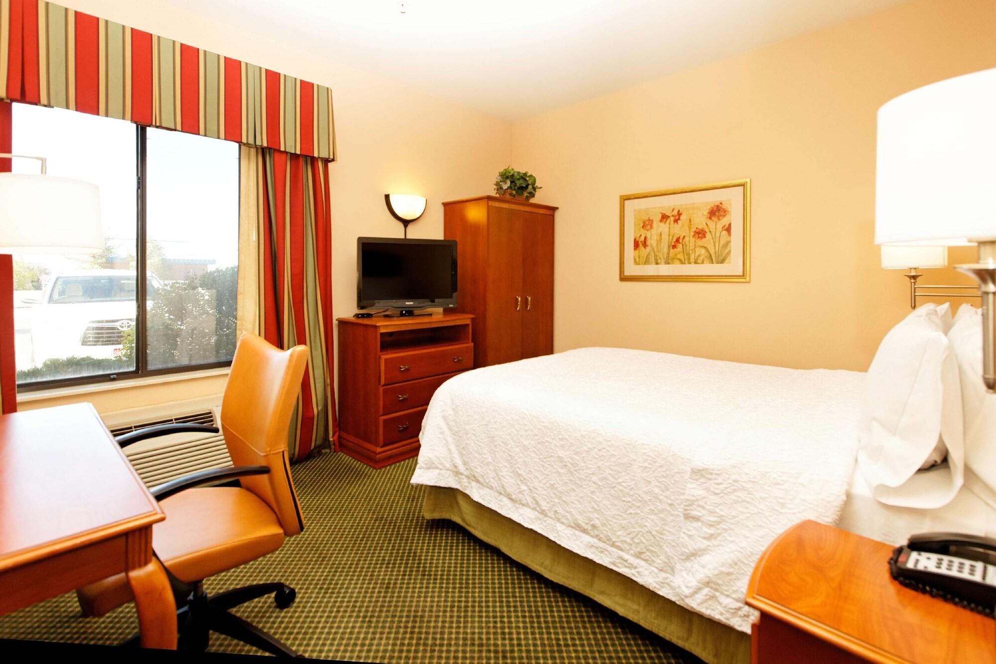 Hampton Inn By Hilton Montrose Εξωτερικό φωτογραφία