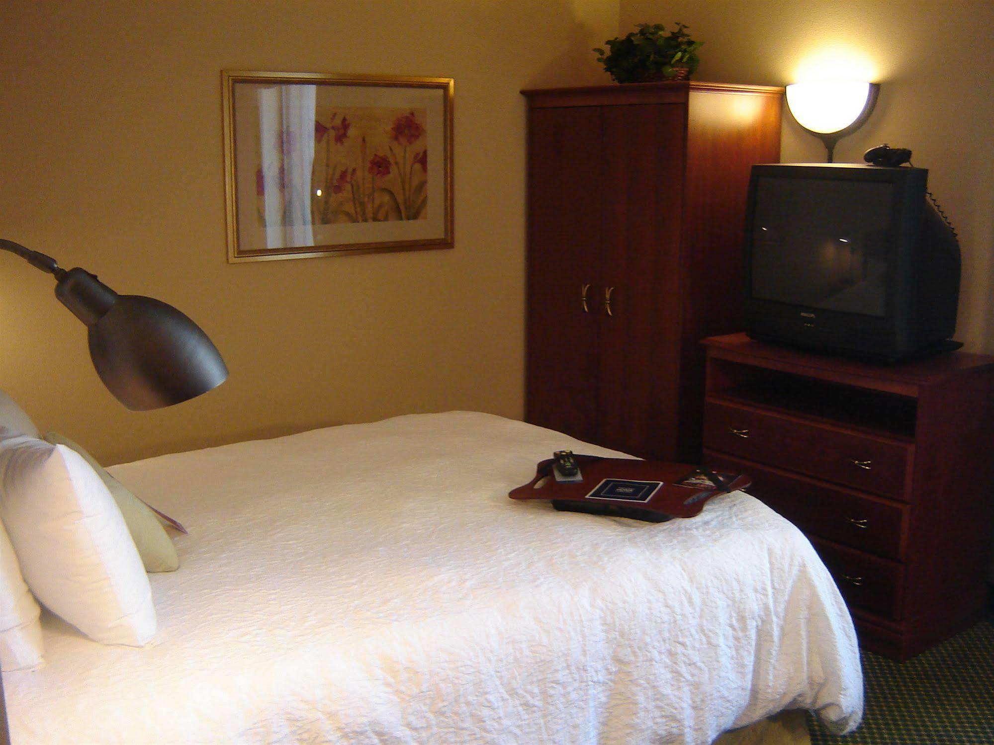 Hampton Inn By Hilton Montrose Εξωτερικό φωτογραφία